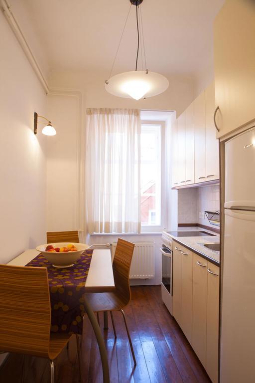 Julija&Robert'S Riverview Apartments And Rooms Ljubljana Exterior photo