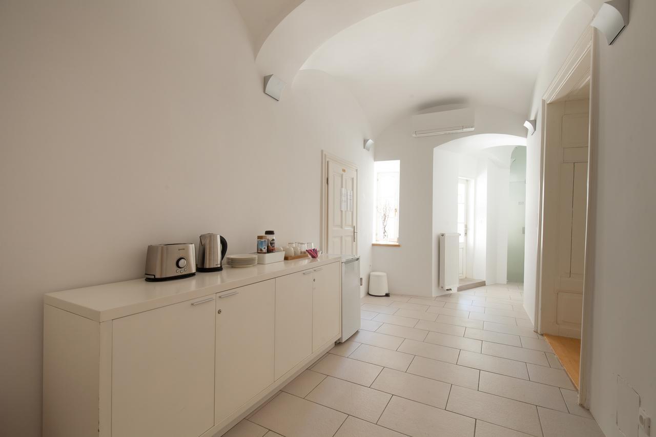 Julija&Robert'S Riverview Apartments And Rooms Ljubljana Exterior photo